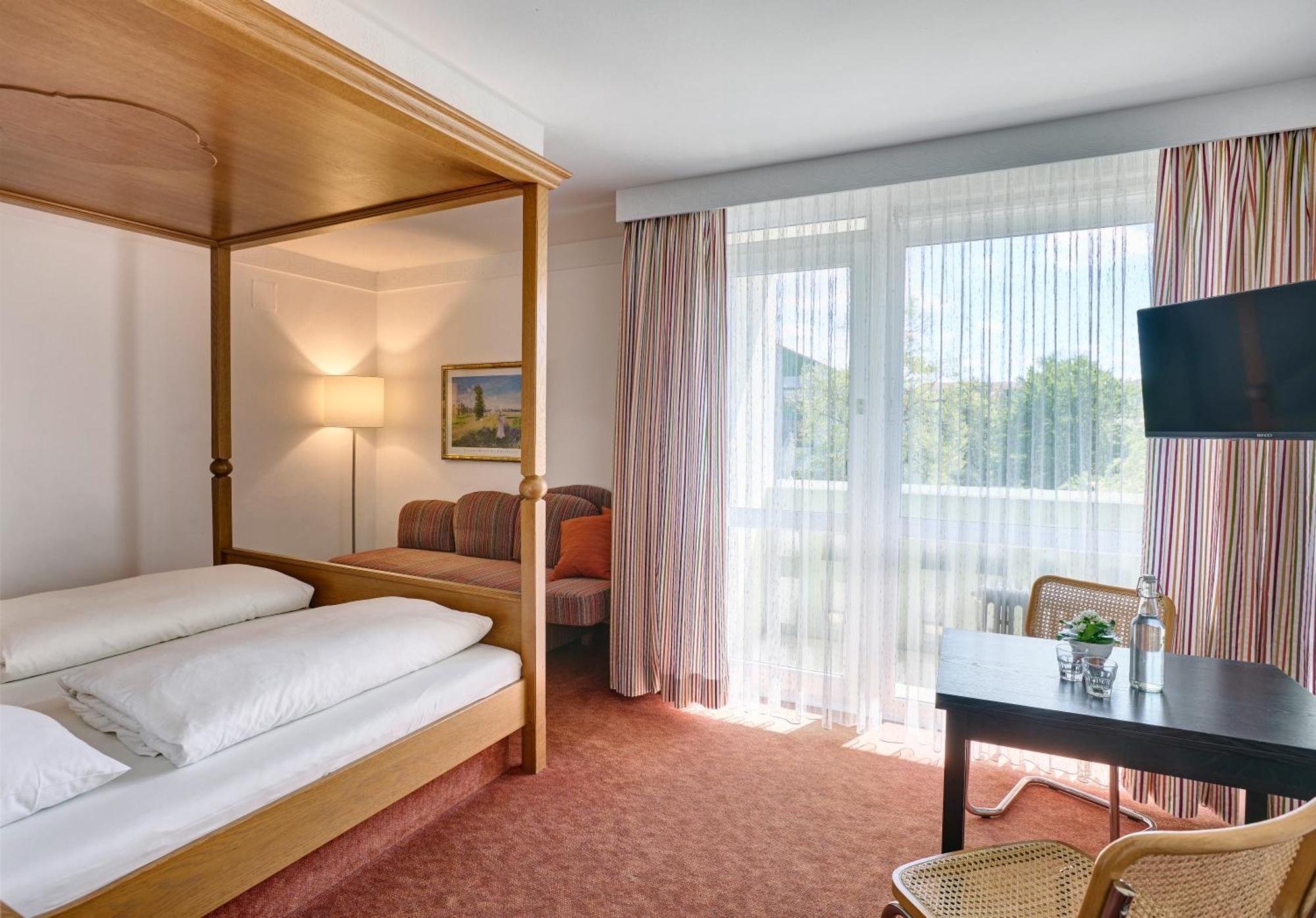 Hotel Mayer Germering Exterior photo